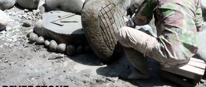 How to make a shell from a river boulder