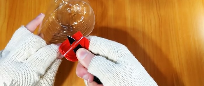 How to unravel a PET bottle onto a ribbon without a bottle cutter