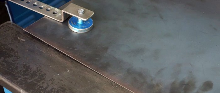 How to make a simple device for cutting circles with a plasma torch