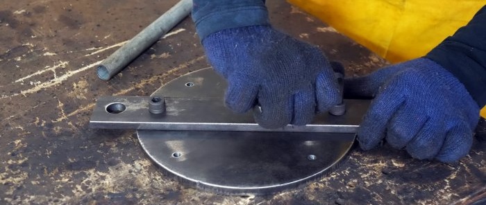 How to make a press for quickly rolling out dough without welding