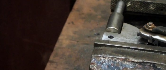 How to make a device for sharpening drills from simple materials