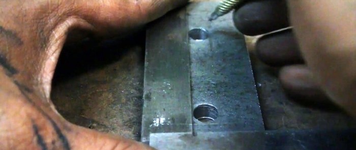 How to make a device for sharpening drills from simple materials