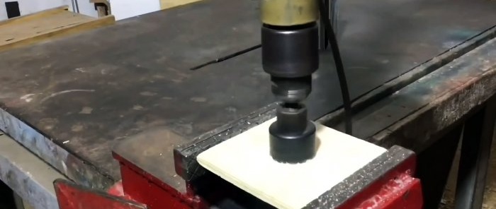 Paano gumawa ng isang hand router mula sa isang sirang blender