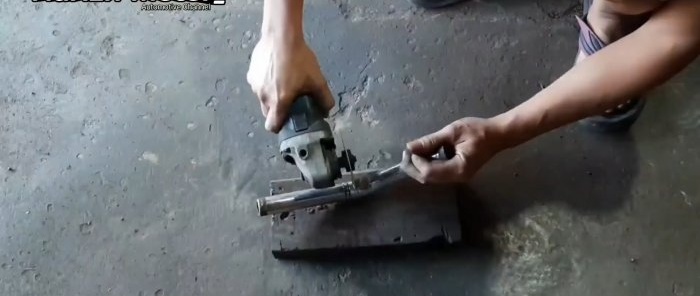 How to make a pipe bender for bending at right angles without jams