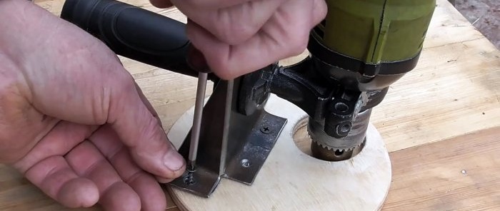 Removable device to turn a regular drill into a router