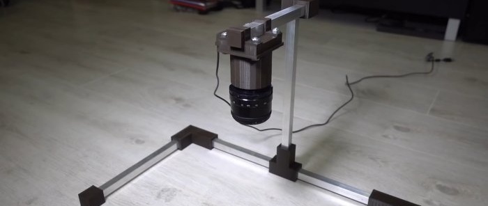 USB microscope for soldering from a webcam and an old camera lens