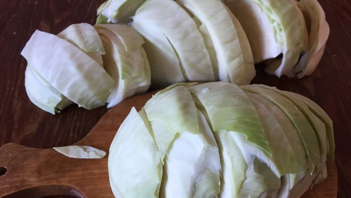 3 types of cabbage in one go, marinated with beets, classic pickled and pickled with berries