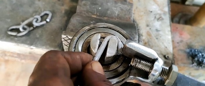 How to Make a Bearing Jig for Easy and Fast Chain Making