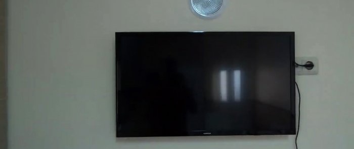 How to Make a Simple Wood TV Wall Mount