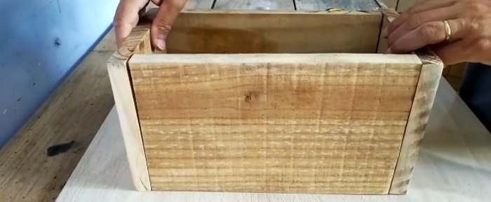 How to make a folding mold out of wood for making blocks