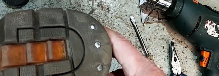 How to make shoe studs using studs from an old car tire