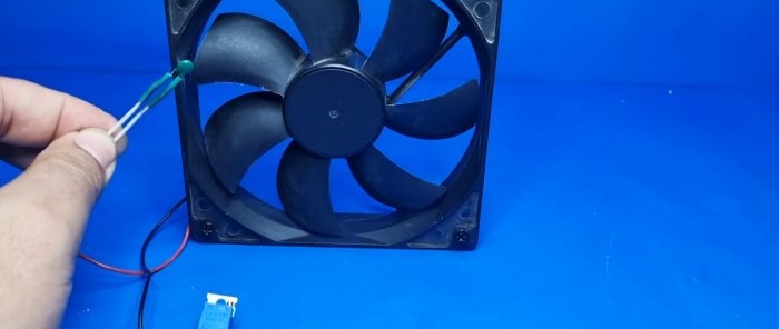 How to make a thermostat for a fan using just 3 parts