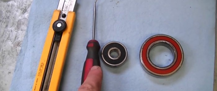 How to lubricate a sealed bearing