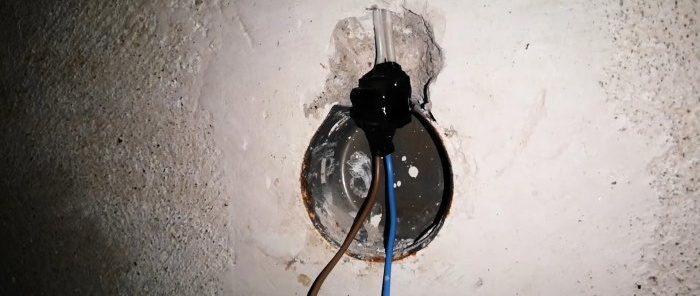 How to lengthen broken wires in a socket