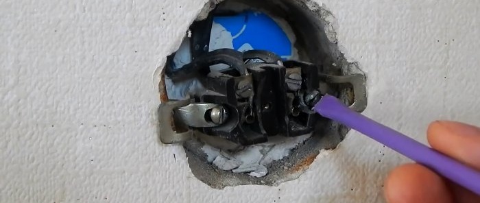 How to replace and securely fasten a socket box