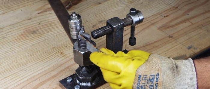 A simple machine for making fasteners with your own hands