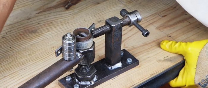 A simple machine for making fasteners with your own hands