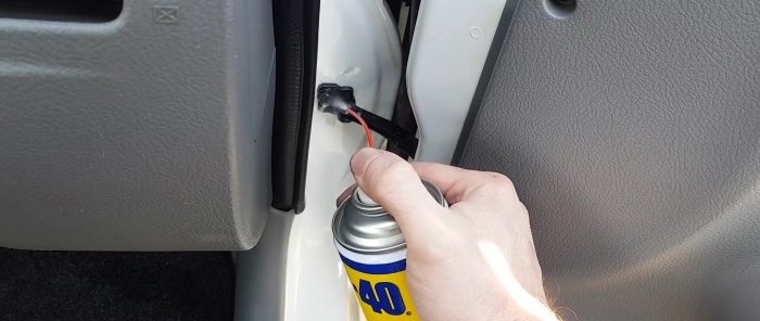 10 Useful Uses for WD-40 in a Car