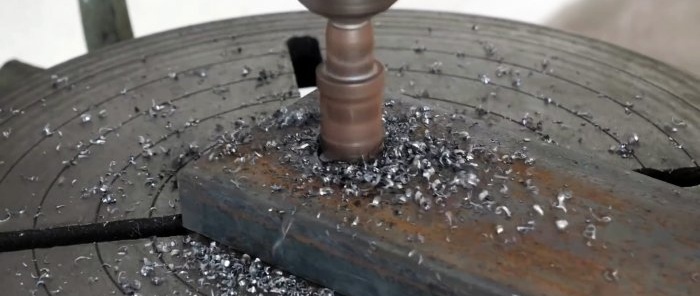 How to cheaply and quickly make a vice from profile remnants without welding