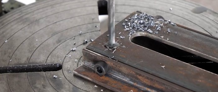 How to cheaply and quickly make a vice from profile remnants without welding