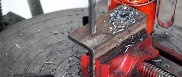 How to cheaply and quickly make a vice from profile remnants without welding