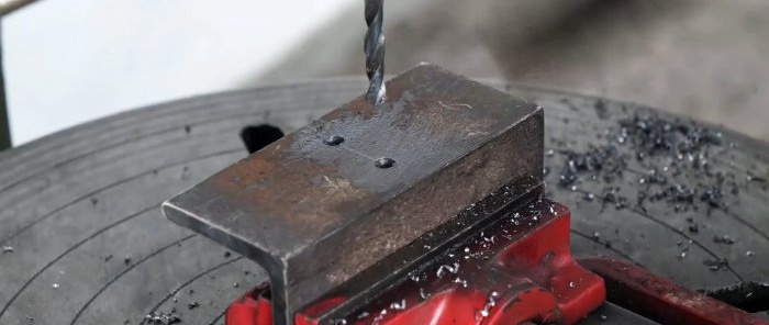 How to cheaply and quickly make a vice from profile remnants without welding