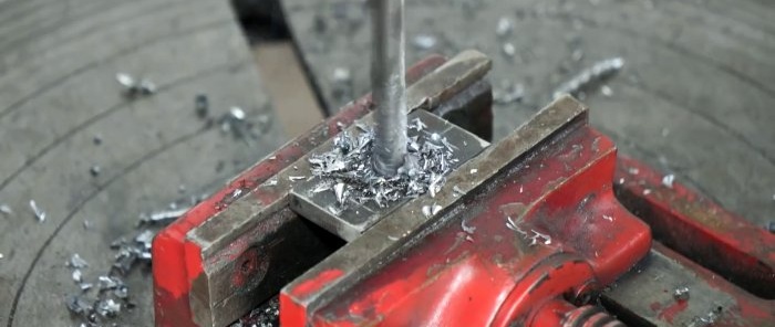 How to cheaply and quickly make a vice from profile remnants without welding