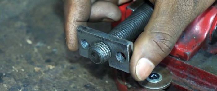 How to cheaply and quickly make a vice from profile remnants without welding