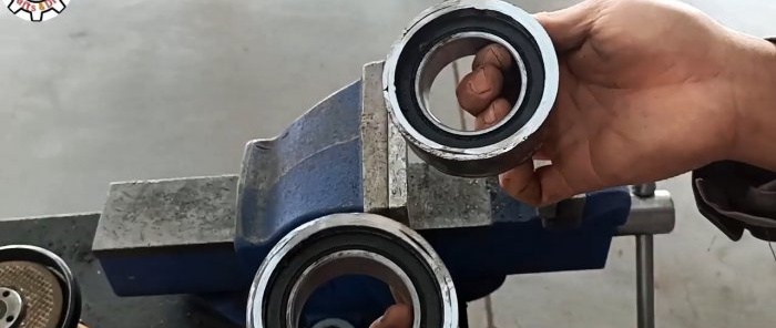 How to make a double bearing housing from available materials