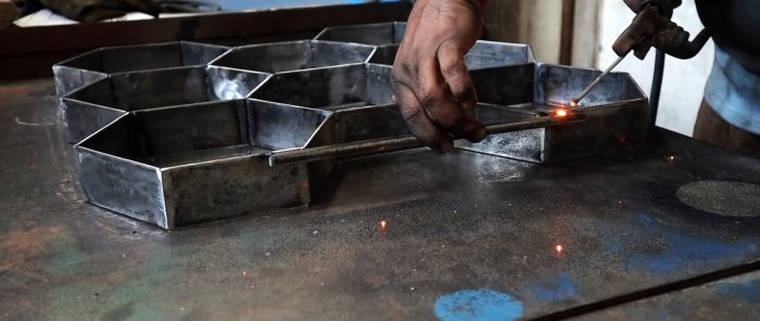 How to make a mold from scrap metal and cast paving tiles cheaply