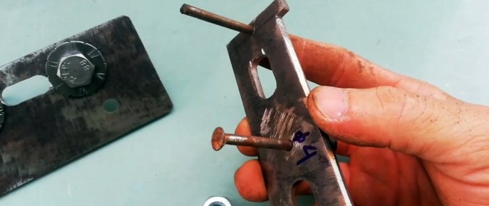 How to make a combination latch with your own hands