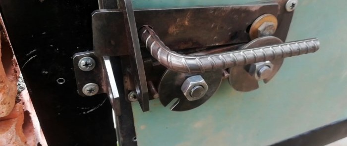 How to make a combination latch with your own hands