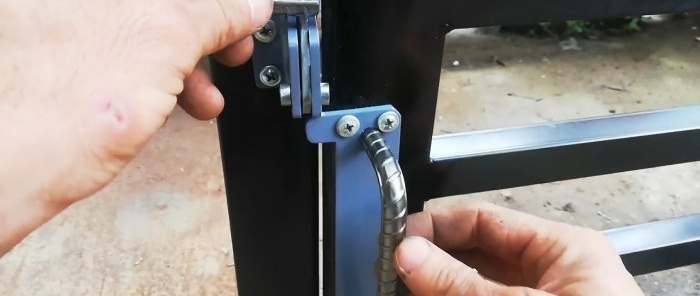 How to make a self-closing door latch with a handle from leftover metal