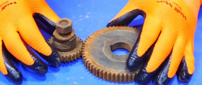 DIY hand sharpener made from old gears