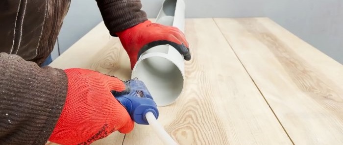 Convenient and simple bird feeder made from sewer pipes