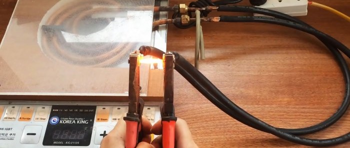 How to make an instant heater from an induction cooker for forging and hardening metal