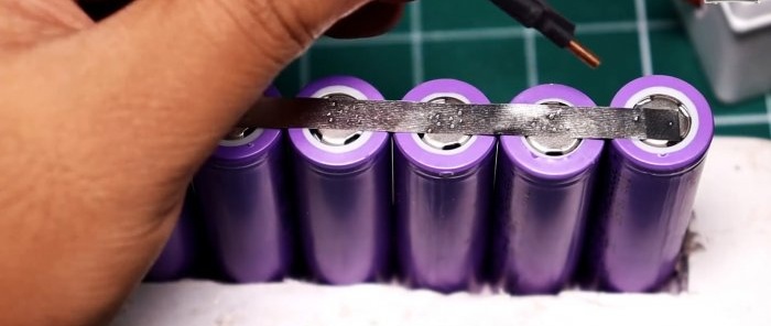 How to convert a 12V lead-acid battery into a lithium-ion battery with a significant increase in capacity