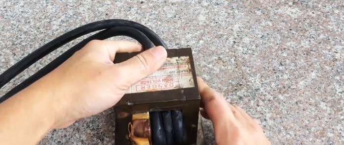 How to make a soldering and heating device from a microwave transformer