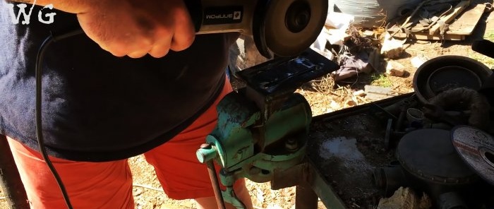 How to make a basic device for cutting logs into boards with a chainsaw