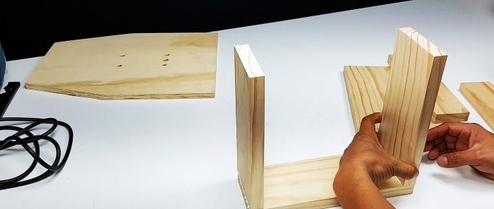 How to make a jigsaw from a manual jigsaw