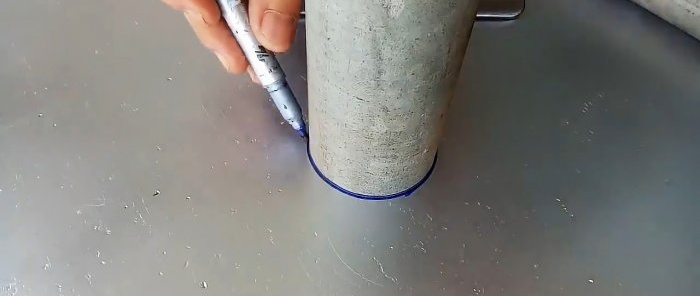 How to weld two metal pipes of different diameters