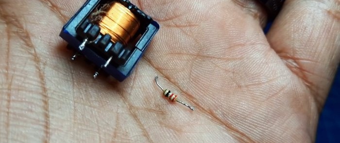 The simplest converter of 4 parts from 1.5 to 220 V