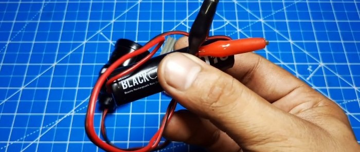 The simplest converter of 4 parts from 1.5 to 220 V