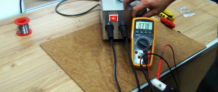 Homemade welding machine from microwave transformers with current control