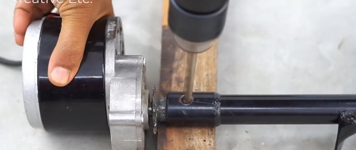 Do-it-yourself battery auger drill