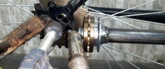 How to convert a bicycle from a chain drive to a cardan drive