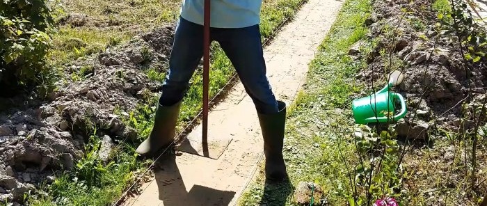 How to make an ideal garden path without steps and gaps from 500x500 mm paving slabs