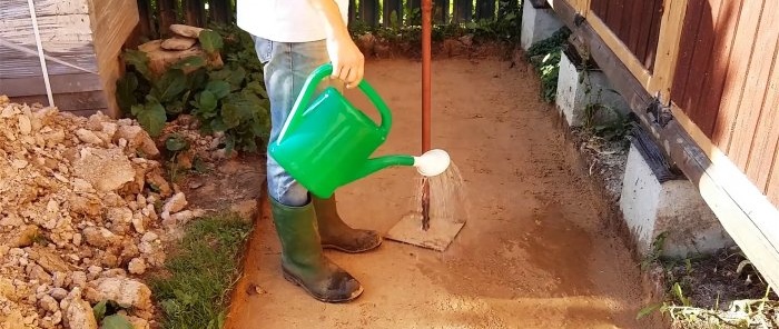 How to make an ideal garden path without steps and gaps from 500x500 mm paving slabs