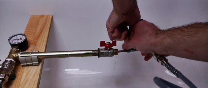 How to make a pneumatic plug for temporarily plugging a pipe and working under pressure