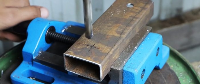 How to make a bearing puller from a piece of profile pipe